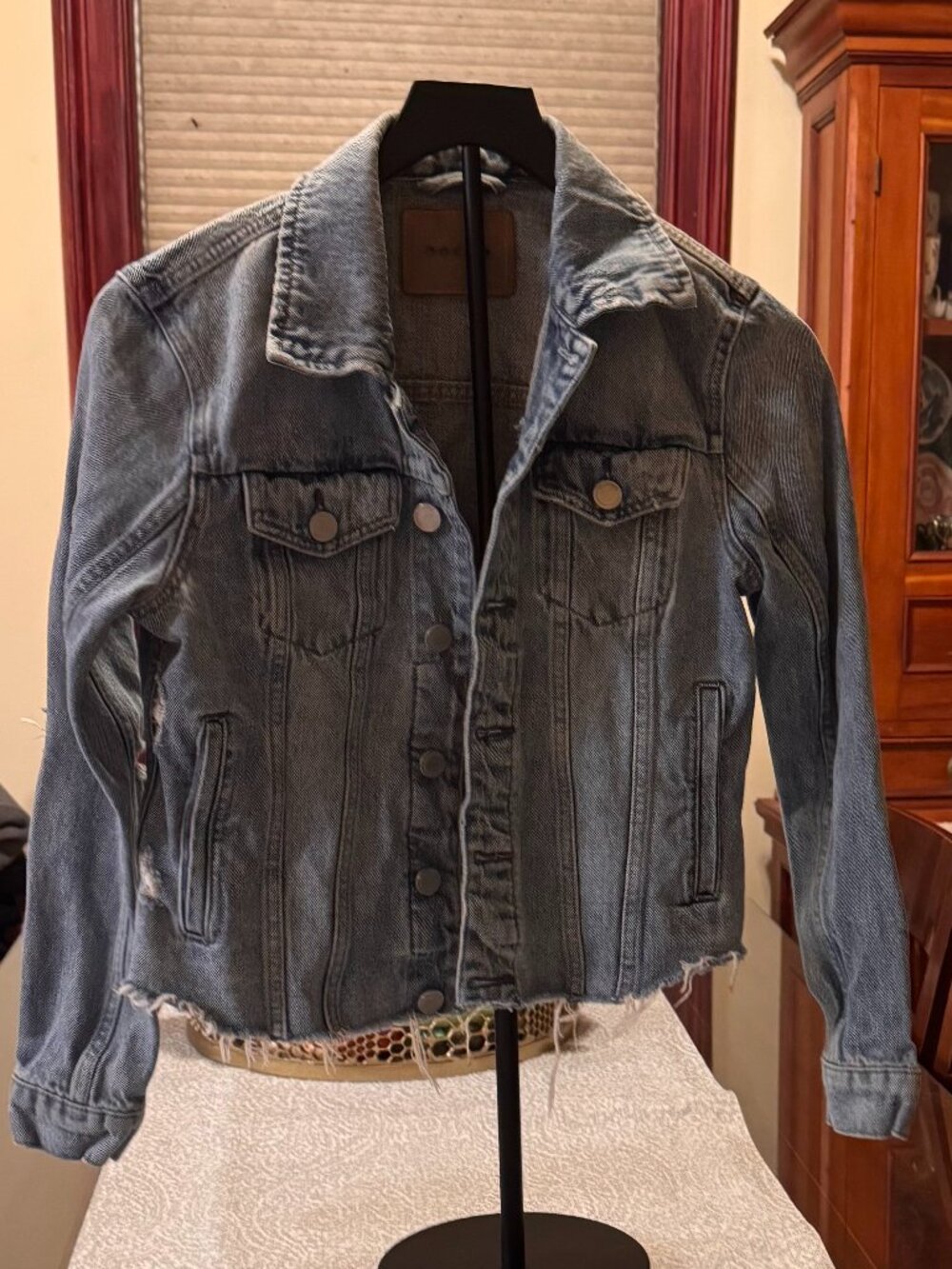 BLANKNYC Distressed Rigid Denim Trucker Jacket Size Small S